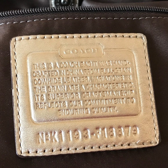 COACH GOLD KISS LOCK SHOULDER BAG - Picture 5 of 15